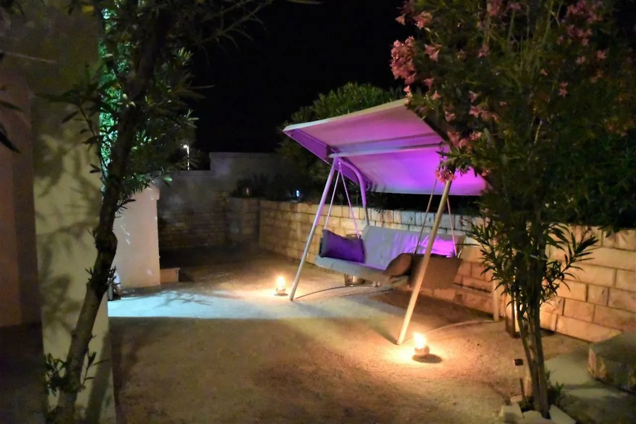 Apartments Alma Pag Island